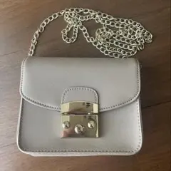 Item thumbnail for item 18a756e9-00c1-47d3-899a-05ba39da0e4f