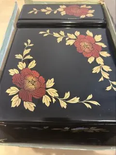 本漆塗り重箱 三段重 と一段