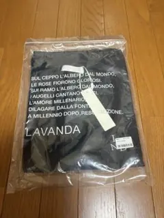 LAVANDA ロゴプリント 半袖Tシャツ ブラックのサムネイル