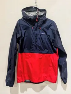 Patagonia マウンテンパーカー ネイビー レッドのサムネイル
