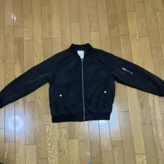 ブラックナイロンジップアップジャケット