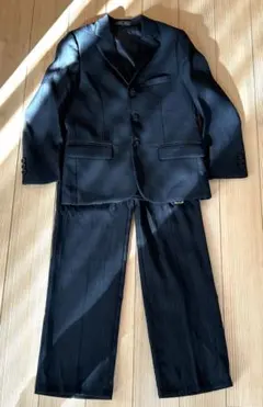 ダークグレー　ストライプスーツ 3つボタン　キッズ　140