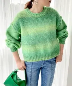 ローリーズファーム ショート丈グラデーションニット Mサイズ