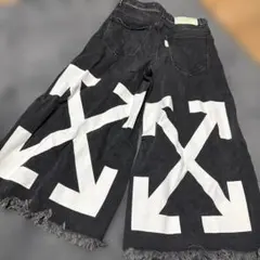 Off-White ブラックデニム ワイドレッグサイズ28のサムネイル