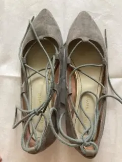 【再値下げしました】パンプス　22.5センチ