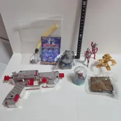 【未使用品多数】ウルトラマンシリーズ　フィギュアなど8点