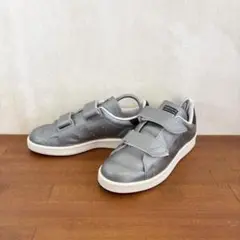 極美品　アディダス　ファスト　22.5センチ　シルバー　レザー