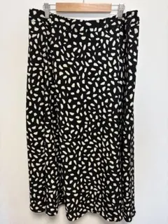 黒と白のドット模様 3L ロングスカート