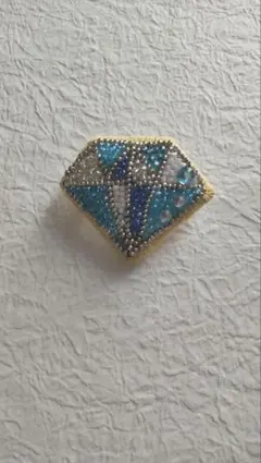 ダイヤモンド ビーズブローチ ビーズ刺繍 アクセサリー
