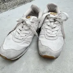 【Onitsuka Tiger】 ALLYスニーカー ベージュ23.5㎝のサムネイル