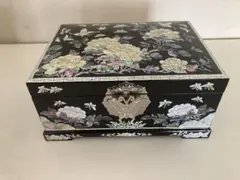 螺鈿細工宝石箱　ジュエリーボックス　黒漆塗り　新品未使用