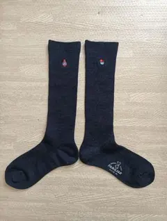 美品☆ファミリア 19-21cmキッズ靴下 ネイビー 刺繍デザイン