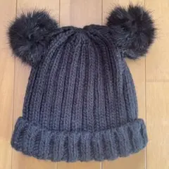 H&M ニット帽　黒　ミッキーマウスのようファー付き