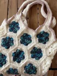 鍵編み　お花バック　 アメリカンフラワーモチーフ　トートバッグ　エスニック