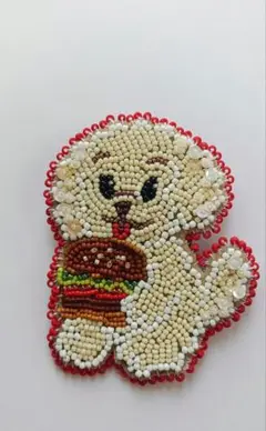 ☆ブローチ☆ハンバーガーをもった犬