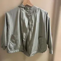 Love toxic フード付きジャケット