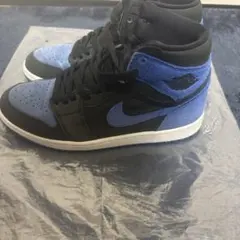 Nike Air Jordan 1 ロイヤルリイマジンド