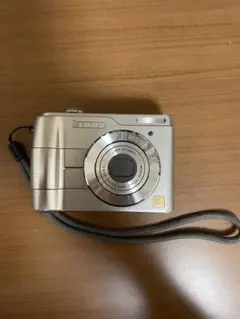 美品Panasonic LUMIX DMC-LS1デジタルカメラ シルバー 概要 デジタルカメラ DMC-LS1 | LUMIX（ルミックス） ミラーレス