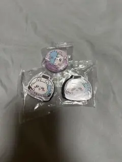 ちいかわ　くら寿司　ビッくらポン　モモンガ　缶バッチ1個 マグネット2個のセット