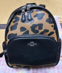COACH レオパード柄 ミニリュックのサムネイル