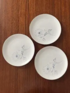 WEDGWOOD スージークーパー　ホワイトウェディング　ケーキ皿　3皿セットのサムネイル
