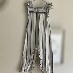 ストライプ　ロンパース（フリル付き）　next