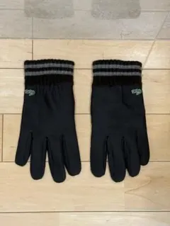 く*ん様 ラコステ LACOSTE 手袋 グローブ ブラック 毛玉あり 中古品のサムネイル