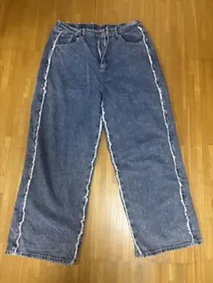 フリンジ付きワイドレッグデニムパンツ ブルー 写真より青いです