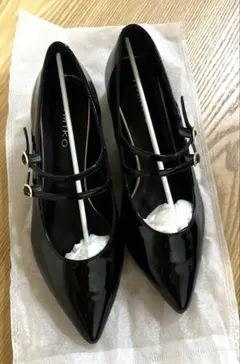 卑弥呼ダブルストラップ エナメルパンプス ブラックのサムネイル