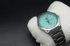 EDIFICE 腕時計 ターコイズ ブルー　ティファニーブルー　最終値下げ EDIFICE 腕時計 ターコイズ ブルー ティファニーブルー 最終値下げ