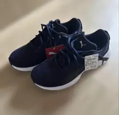 【値下げ！】PUMA スペースランナー　27.0cmのサムネイル
