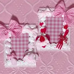 ホイップデコ トレカケース ペア 量産型 リボン 赤とピンクのいちご ⟡