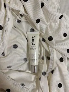 YSL PURE SHOTS AIRTHIN UV DEFENDERのサムネイル