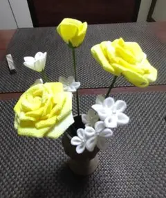 春色の薔薇の花瓶挿し用