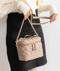 美品RANDA グレージュ キルティング ショルダーバッグ