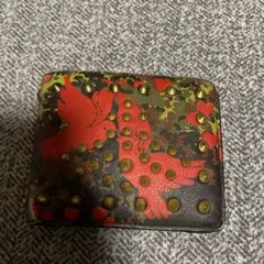 Vivienne Westwood スタッズ付き二つ折り財布のサムネイル