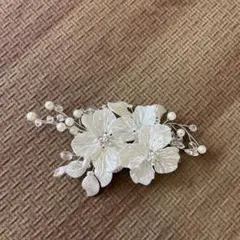 ヘアアクセサリー/花嫁/ウェディング/白