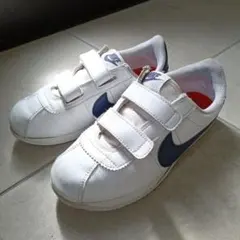 NIKE ベルクロ スニーカー ホワイト/ネイビー22 cm