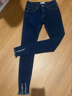ダークブルースキニーデニム