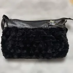 お正月セール中 ファーショルダーバッグ　ブラック