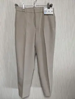 ユニクロ　感動パンツ❲ウールライク❳ ベージュSサイズ未使用品ですが裾上済み