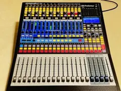 Item thumbnail for item 4aa1b05c-6583-4a4f-a654-61033ef87670