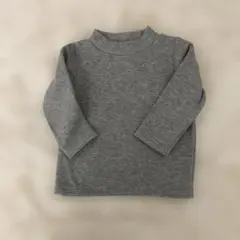 グレーの長袖Tシャツ サイズ90
