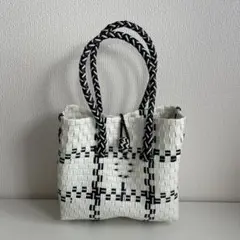 Item thumbnail for item d9ff5349-611e-455d-938a-9d2a034a46a4