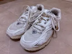 値下げ　New Balance ML725 スニーカー　ホワイト