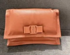 サルヴァトーレ フェラガモ ヴィヴァ ボウ ショルダーバッグ