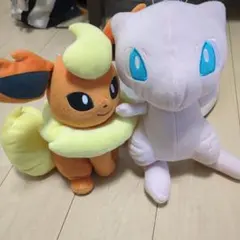 ポケモンフォーカス ミュウ ブースター ぬいぐるみ　約30㌢