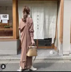 Item thumbnail for item 9e2b2408-ac3c-4993-a327-3825855dde68