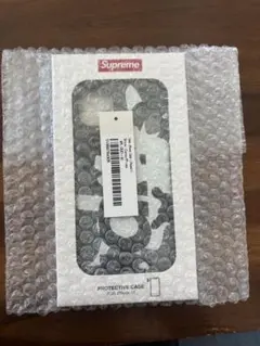 supreme iPhone 11 ケース　スノーカモ　snow camoのサムネイル