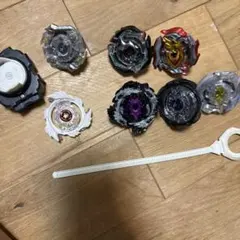 ベイブレード 7個セット　発射機付き